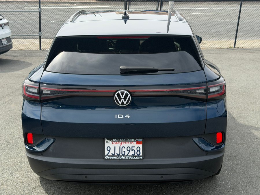 Used 2023 Volkswagen ID.4 Pro RWD image 6