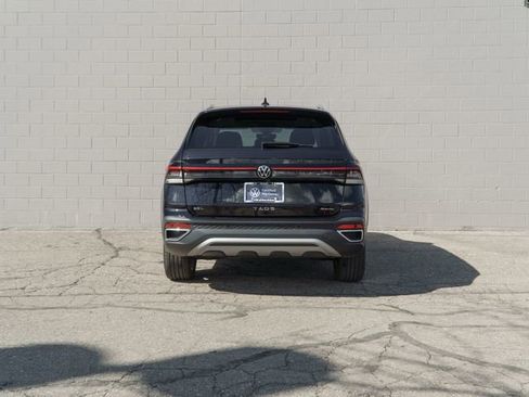 Used 2025 Volkswagen Taos SEL w/ Black Wheel Plus Package image 6