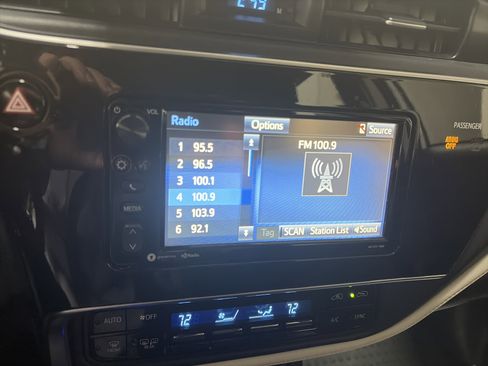 Used 2018 Toyota Corolla iM w/ All-Weather Mat Package image 18