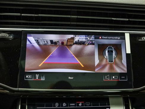 New 2026 Audi Q8 Premium Plus image 28