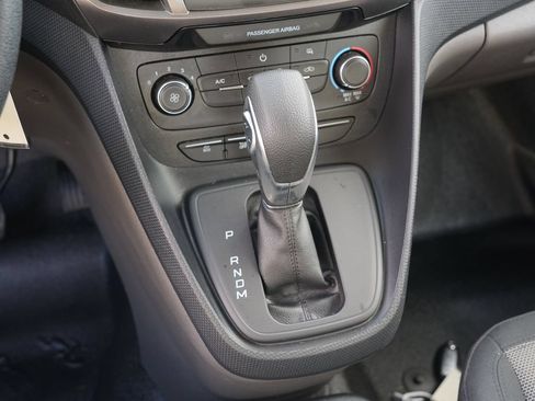 Used 2021 Ford Transit Connect XL FWD image 24