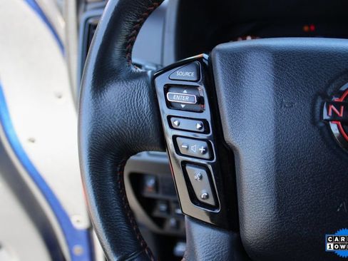 Used 2022 Nissan Frontier PRO-4X w/ Technology Package image 19