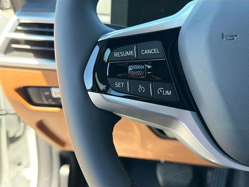 New 2026 BMW i4 eDrive40 w/ Parking Assistance Package image 37