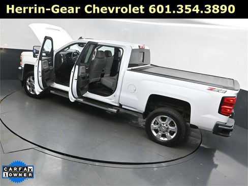 Used 2019 Chevrolet Silverado 2500 LTZ w/ Duramax Plus Package image 2