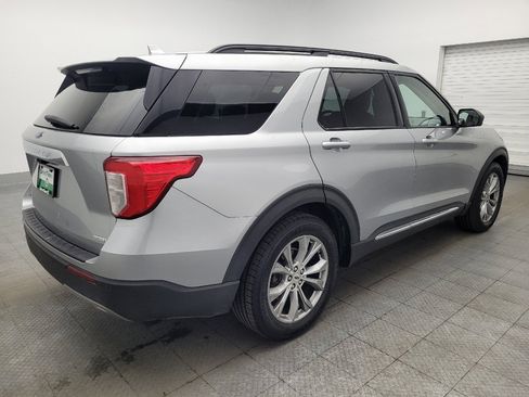 Used 2020 Ford Explorer XLT w/ Equipment Group 202A RWD image 9