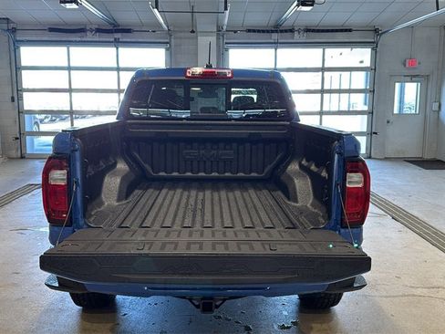 New 2025 GMC Canyon Elevation w/ Convenience Package image 16