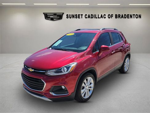 Used 2020 Chevrolet Trax Premier FWD image 8