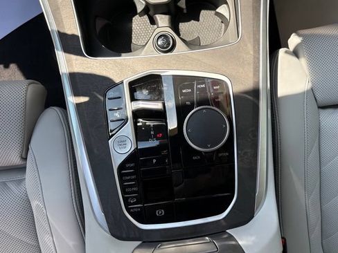 Used 2026 BMW X5 xDrive40i AWD/4WD image 13