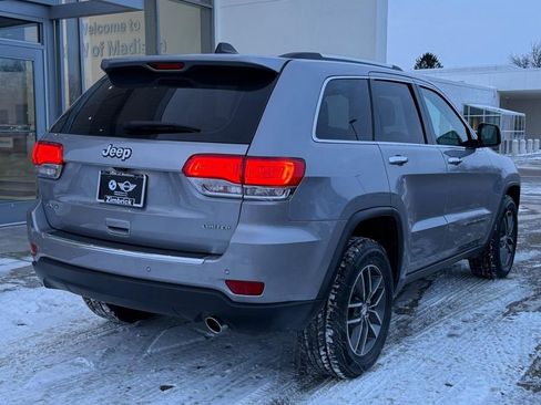 Used 2018 Jeep Grand Cherokee Limited image 3