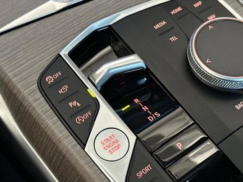 Used 2025 BMW 430i Coupe w/ M Sport Package image 20