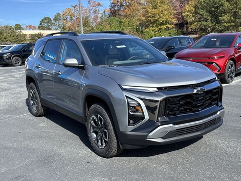 New 2026 Chevrolet Equinox ACTIV image 3