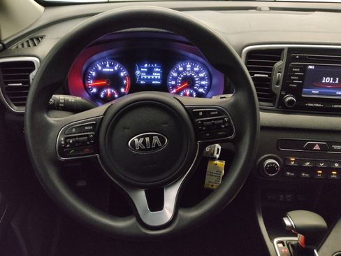 Used 2019 Kia Sportage LX FWD image 22