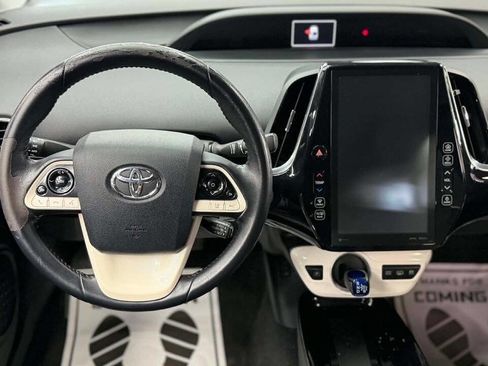 Used 2017 Toyota Prius Prime Premium FWD image 18