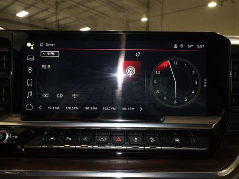 Certified 2023 GMC Sierra 1500 SLT w/ SLT Premium Plus Package image 13