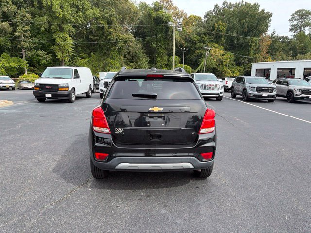 Used 2020 Chevrolet Trax LT w/ LT Convenience Package FWD image 6