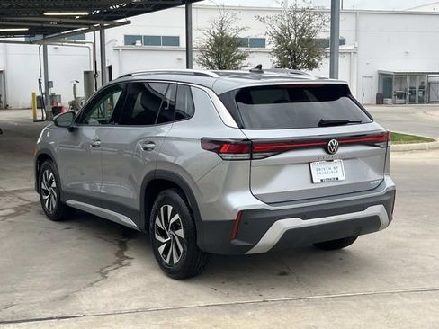 New 2026 Volkswagen Tiguan S FWD image 8