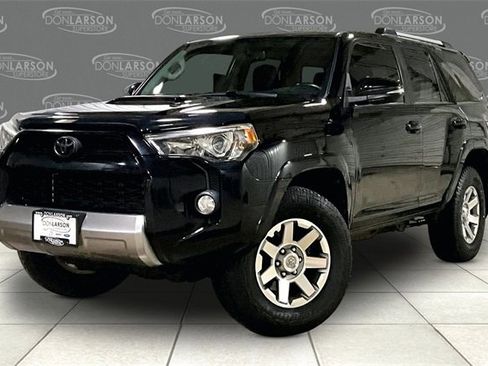Used 2016 Toyota 4Runner Trail Premium image 3