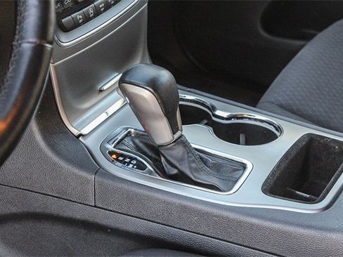 Used 2019 Jeep Grand Cherokee Laredo image 26