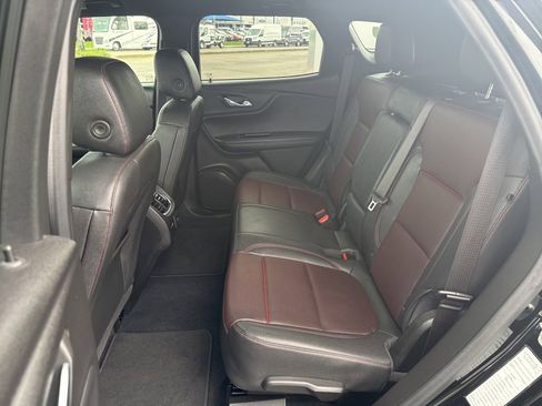Used 2025 Chevrolet Blazer RS image 17