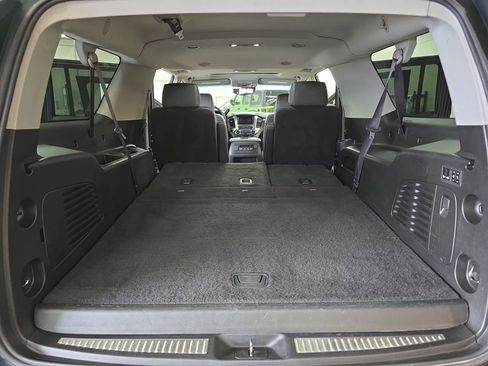 Used 2017 Chevrolet Suburban Premier AWD/4WD image 14
