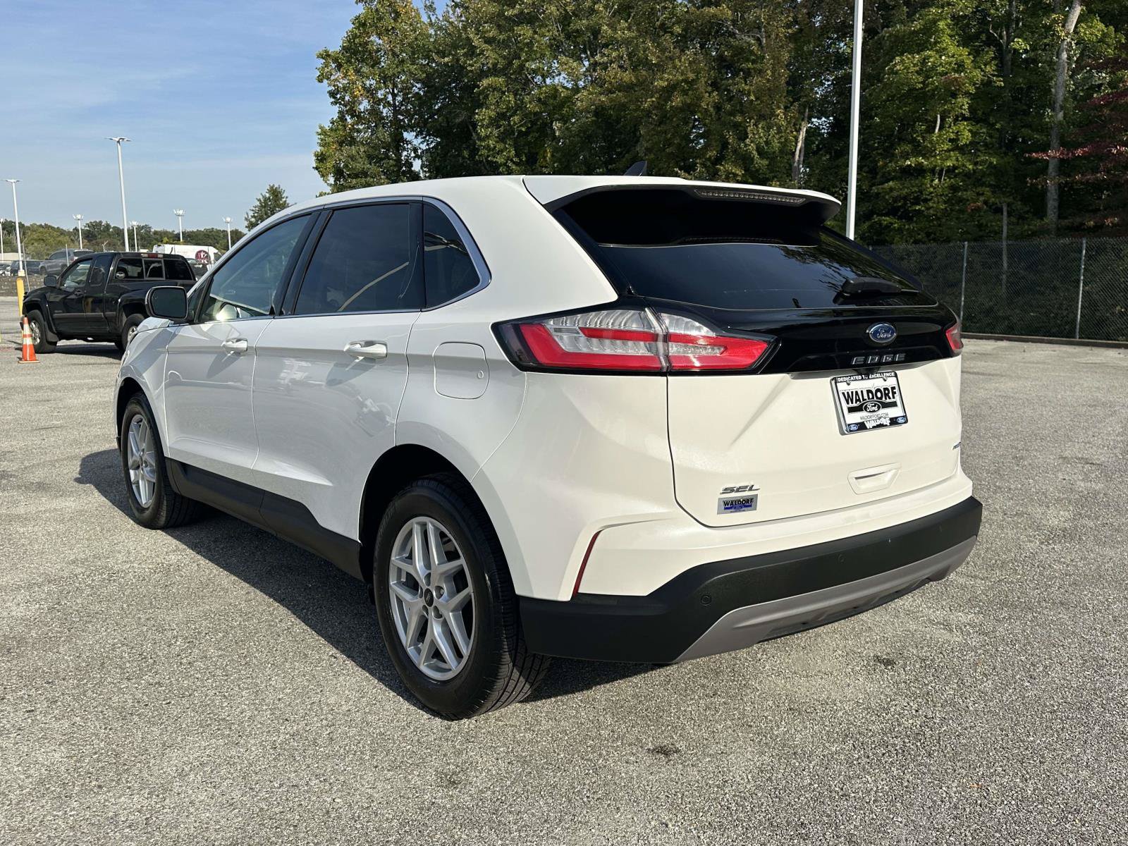 Certified 2024 Ford Edge SEL w/ Convenience Package AWD/4WD image 4