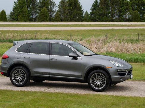 Used 2013 Porsche Cayenne Diesel AWD/4WD image 13