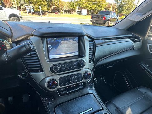 Used 2018 GMC Yukon Denali image 37