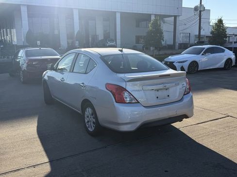 Used 2018 Nissan Versa SV w/ SV Special Edition Package image 7