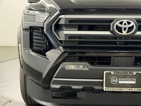 Used 2026 Toyota Tacoma SR5 AWD/4WD image 9