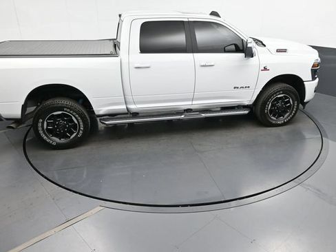 Used 2025 RAM 2500 Laramie AWD/4WD image 49