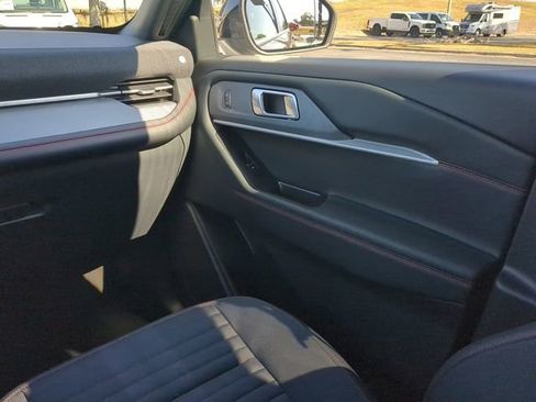 Used 2026 Ford Explorer ST-Line w/ Premium Package RWD image 21