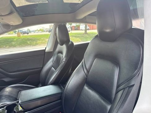 Used 2019 Tesla Model 3 Standard Range Plus RWD image 10