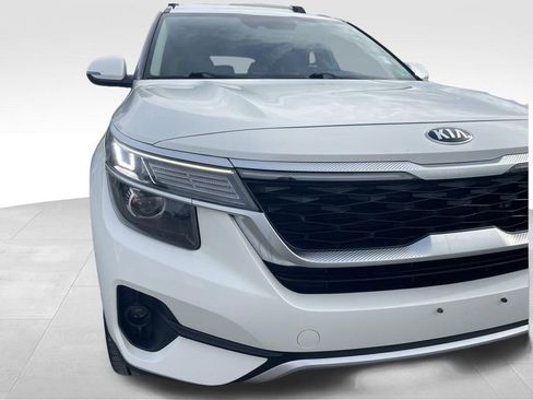 Used 2021 Kia Seltos S AWD/4WD image 18