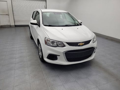 Used 2020 Chevrolet Sonic LT image 14