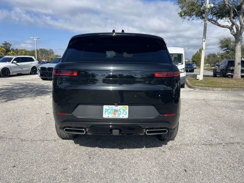 Used 2024 Land Rover Range Rover Sport SE image 5