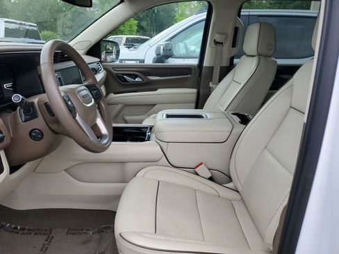 Used 2023 GMC Yukon XL Denali AWD/4WD image 18