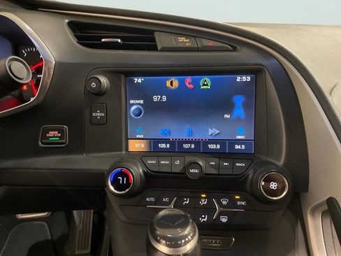 Used 2015 Chevrolet Corvette Stingray Coupe image 15