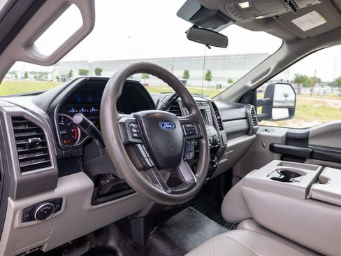 Used 2020 Ford F350 XL w/ Power Equipment Group RWD image 9