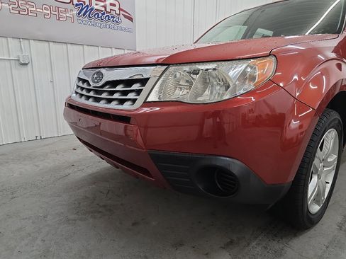 Used 2011 Subaru Forester 2.5X w/ Alloy Wheel Value Pkg image 5