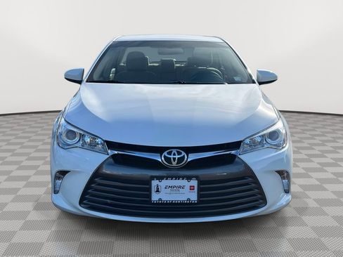 Used 2015 Toyota Camry LE image 8