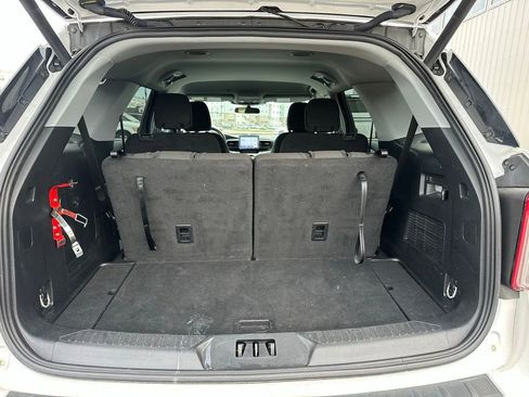 Used 2023 Ford Explorer XLT image 15