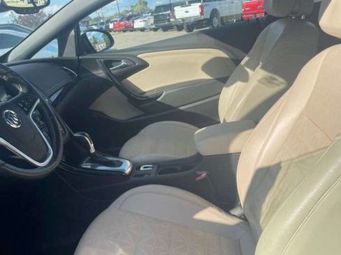 Used 2016 Buick Cascada Premium image 9