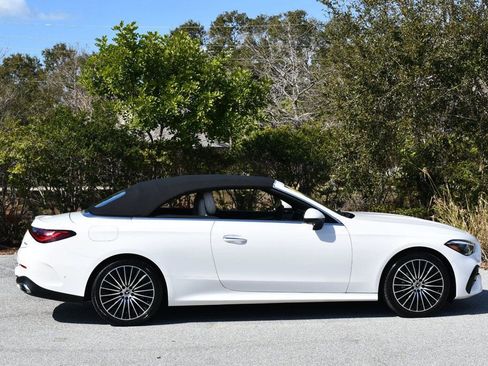 Used 2025 Mercedes-Benz CLE 300 4MATIC Cabriolet image 47