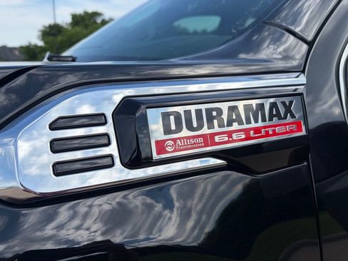 Used 2024 GMC Sierra 2500 Denali w/ Denali Reserve Package AWD/4WD image 7