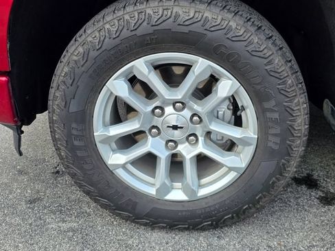 Used 2023 Chevrolet Silverado 1500 RST w/ Z71 Off-Road Package AWD/4WD image 6