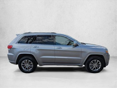 Used 2015 Jeep Grand Cherokee Overland image 4
