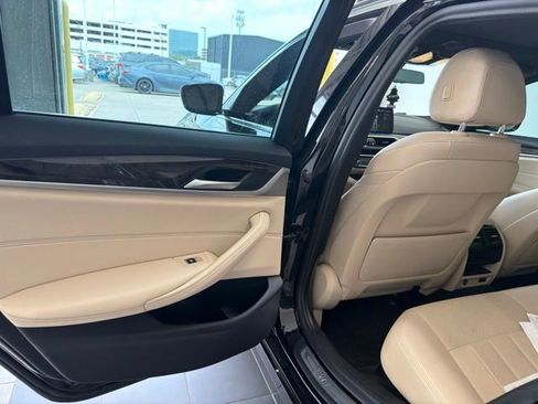 Used 2021 BMW 530i RWD image 15