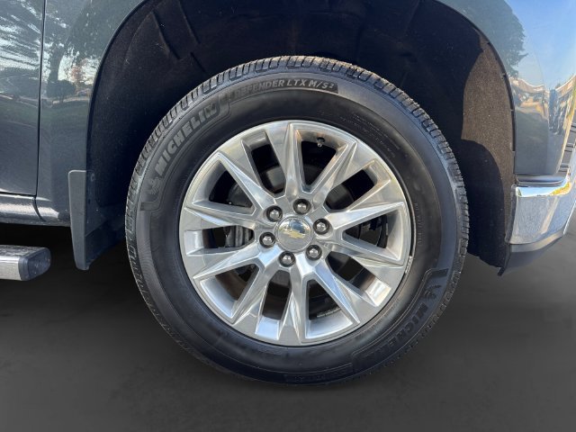 Used 2021 Chevrolet Silverado 1500 LTZ AWD/4WD image 7