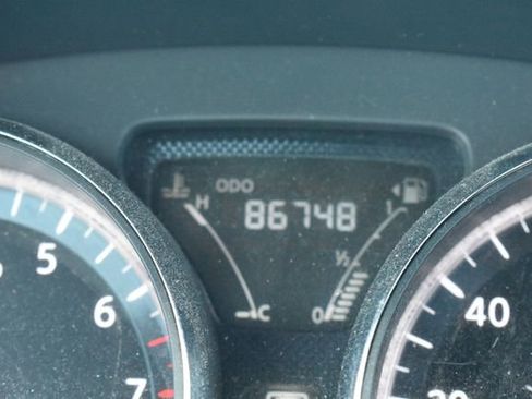 Used 2019 Nissan Versa SV image 16