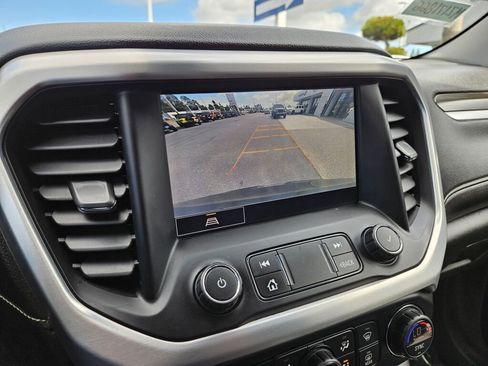 Used 2021 GMC Acadia SLT image 32